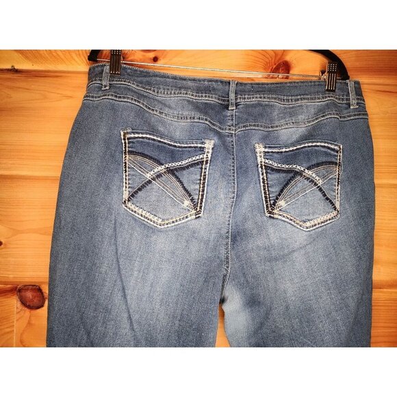 CATO Premium Jeans Women Classic Size 16 Mid Rise Denim Embroidered Pockets - Picture 16 of 16